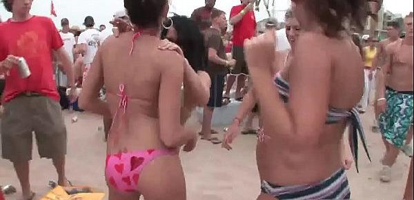  Awesome group scene with sexy dancing